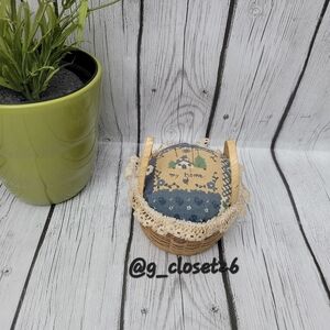 Vintage Country Wicker Basket Pin Cushion